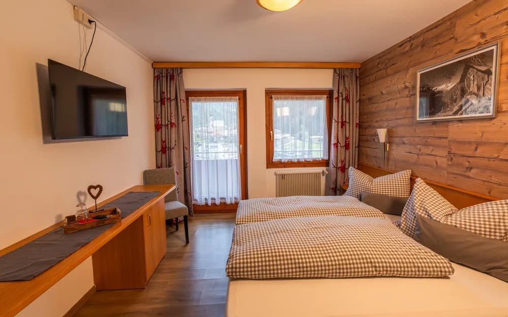 Doppelzimmer mit Sitzgelegenheit